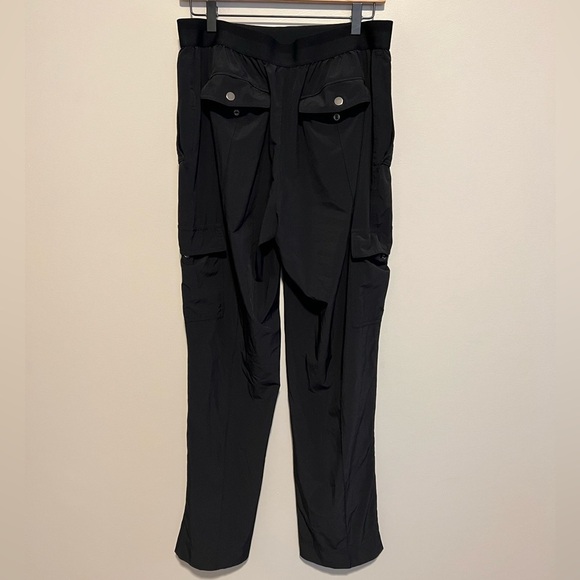 Athleta Vienna Cargo Pant Women’s Size 14 Black - Picture 11 of 16